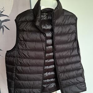 Yidarton White Duck Down Vest XL or L